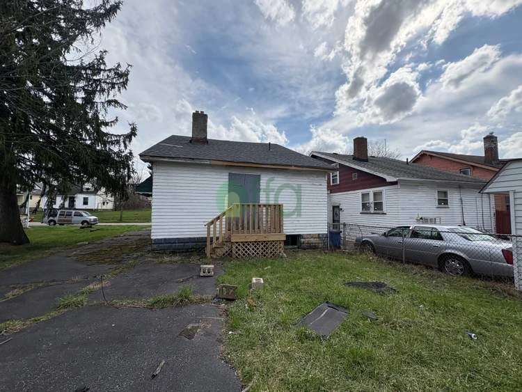 House in Cleveland, OH