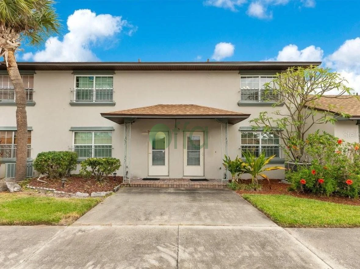 Condo in Orlando, FL